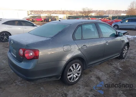 2010 Volkswagen Jetta S z USA, uszkodzony, nr VIN 3VWJZ7AJXAM003865